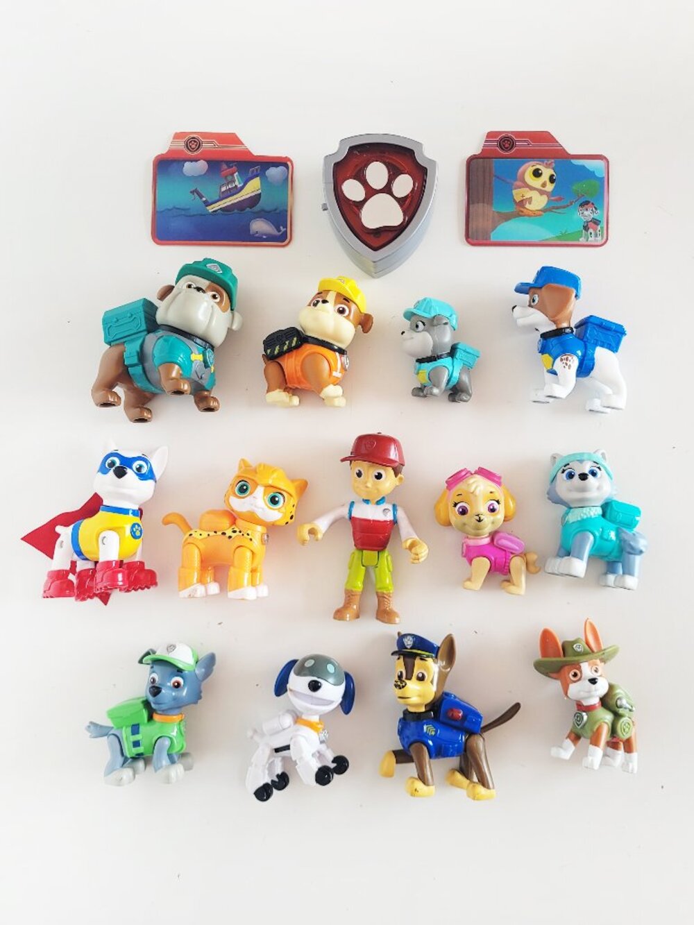 Lot of Paw Patrol Figures and Command Center Talking Piece Badge